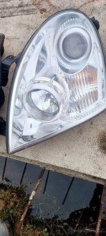 Přední Světla xenon do Ssangyong Rexton TOP stav - 2