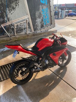 Yamaha yzf r125 2009 - 2