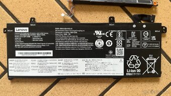 Náhradní díly Lenovo ThinkPad T490 / T14 - baterie, heatsink - 2