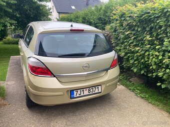 Opel astra H - 2