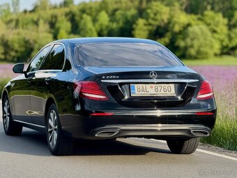 Mercedes-Benz Třídy E 220d (r. 2019) - TOP stav - 2