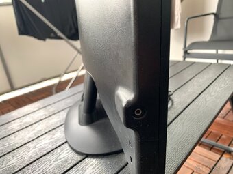 Monitor BenQ G24 - 2
