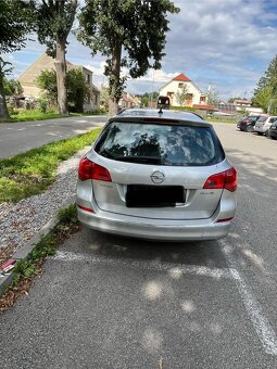Prodám opel Astra J combi nepojízdné - 2