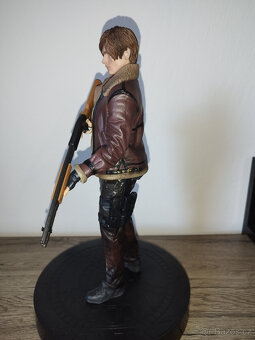 Sběratelská figurka Resident Evil 4, Leon S. KENNEDY - 2