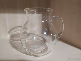 Skleněný džbán - 2