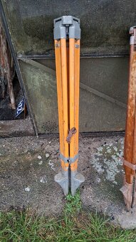 Stary stativ , trojnozka , tripod - 2