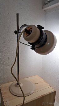 Retro hezká kovová funkční stolní lampa - 2