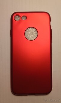 NOVÝ Silikonový obal na iPhone 7 / 8 - 2