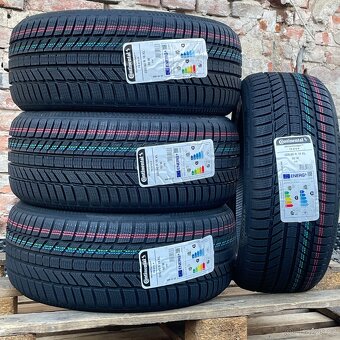 Nove Zimni pneu 225/40 R18 92W XL Continental - 2