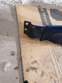 VW TOUAREG R5 2,5 TDI-blatníky - 2