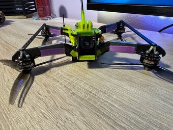 XAERO FPV dron GoPro Verze - 2