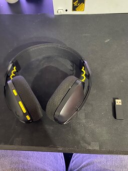 Herní bezdrátová sluchátka logitech g435 - 2