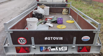 Nákladní bržděný přívěs - 2