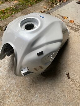 Nádrž Honda cb125f 2021 - 2