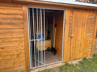 Dveře s mříží pro kotec - 2