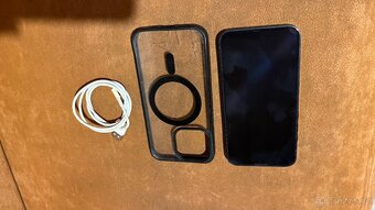 Prodám iPhone 13 256GB - 2
