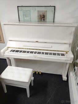 Pianino vyšší třídy model 131 - 2
