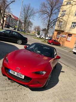 Mazda MX-5 ND 118kW, super stav, garažováno, servisováno - 2