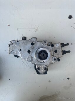 Prodám vysokotlaké čerpadlo na Mercedes Om646, 220Cdi. - 2