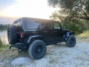 Jeep Wrangler - 2