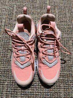 Nike Air Max 270 React, velikost 38,5 - 2