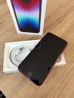 iPhone SE (3.generace), product red - 2