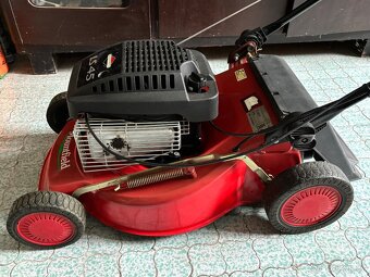 Mountfield benzínová sekačka - motor Briggs & Stratton - 2