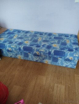 Válenda s úložným prostorem - 2