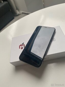 Prodám iPhone XS - 2