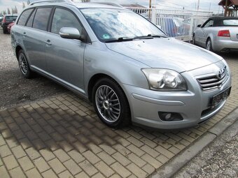 Toyota Avensis 2,2 130KW - 2