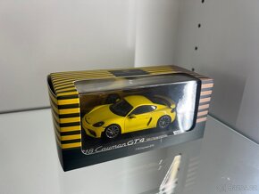 Porsche 718 GT4 Spectrum edition 1:43 - 2