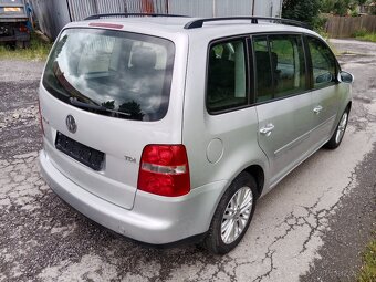 Volkswagen Touran 7 míst - 2
