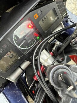 Aprilia RSV 1000 Mile - 2