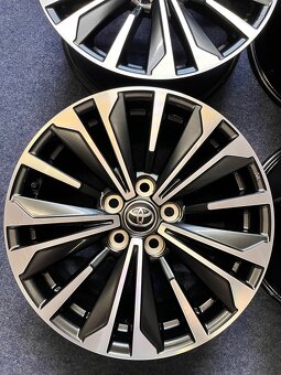 5x114,3 R17 Originál Alu Toyota COROLLA 2025 - NOVÝ STAV - 2