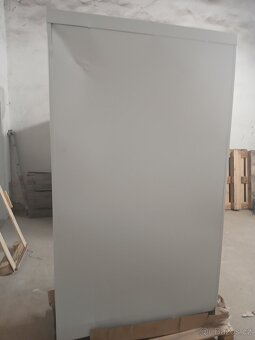 Plechová skřín. - 2