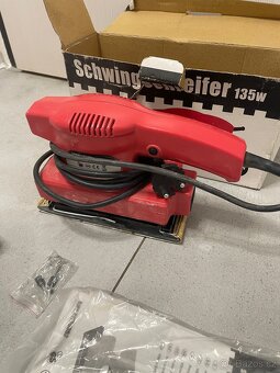 Elektrická vibrační bruska 135 W - 2