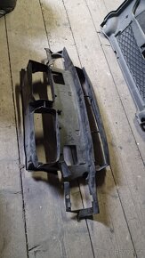 BMW E38 - chledicova stena/sahara - 2