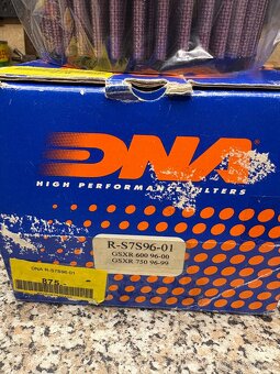 Suzuki GSXR 600 750 vzduchový filtr - 2