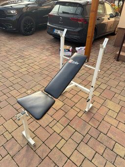 Posilovací bench press lavice - 2