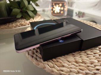 Mobilní telefon vivo V50 Lite 5G 8 GB / 256 GB - 2