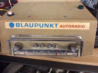 Blaupunkt stare autoradio v boxu. - 2