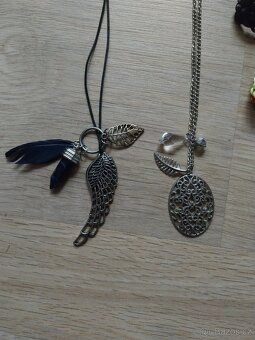 Sada náramků a náhrdelníků - 2