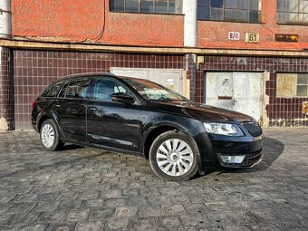 Škoda Octavia Combi 1.6 TDI 110k Active - 2