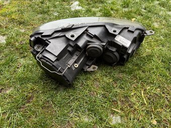 Pravé přední světlo VW Golf VI - 2