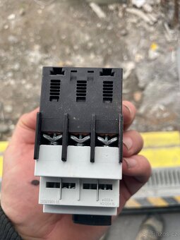 Motorový spouštěč - chránič - 2