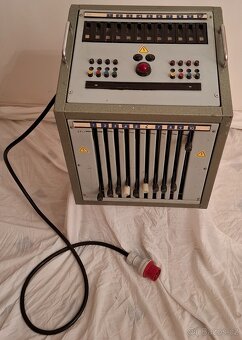 Retro divadelná technika z roku 1976, výrobné č. 6 - 2