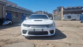 DODGE CHARGER SRT WIDEBODY 6,4l V8 DPH - Amerika Na Kolech - 2