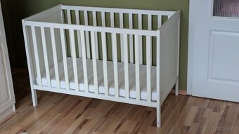 Dětská postýlka IKEA s matrací - 2