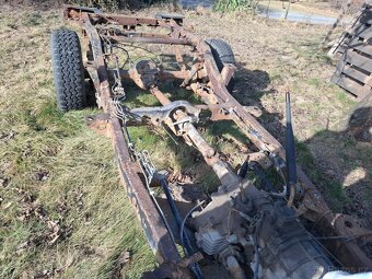 Isuzu Trooper 2,6i - 2