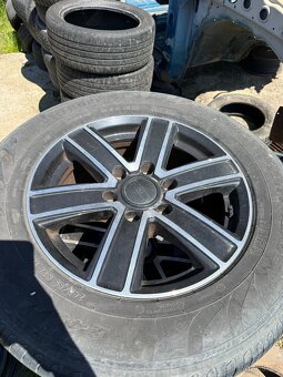 Prodám sadu kol s pneumatikami Pirelli (245/65 R17) na Mitsu - 2